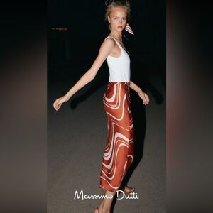 massimo dutti satin Patterned midi Skirt size 2